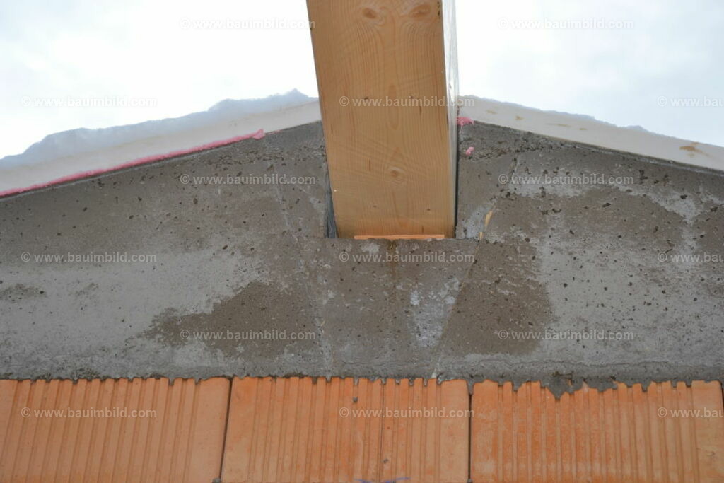 bib-lg09-holzbau-0120 | Nach LV-Leistungsgruppen sortierte Detailfotos über den Bau eines Hauses. Alle Hausbau-Bilder direkt vom Urheber und Autor der Website Haus-Selber-Bauen.com