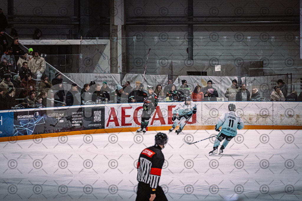 Alligators_vs_Lindau_21_12_2025-045 | Höchstadt Alligators Fotogalerie: Eishockey-Action aus Franken. Professionelle Spielfotos, Portraits & Stadionbilder zum Download. Jetzt entdecken! - Realisiert mit Pictrs.com