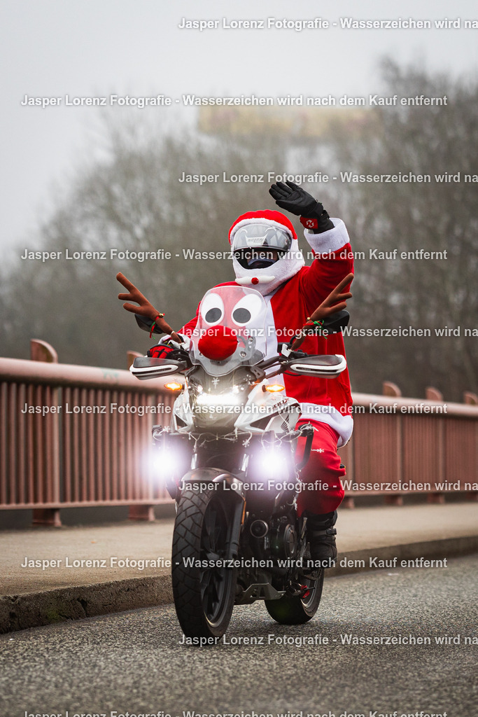 X-Mas Ride I Kiel I 2025 | Jasper Lorenz Fotografie - Realisiert mit Pictrs.com