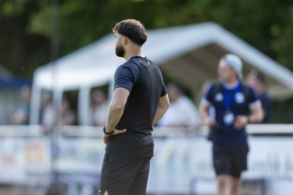 Fußball I Männer I 40. Pfingscup Hollage I 13247 | realhellocedii - Realisiert mit Pictrs.com
