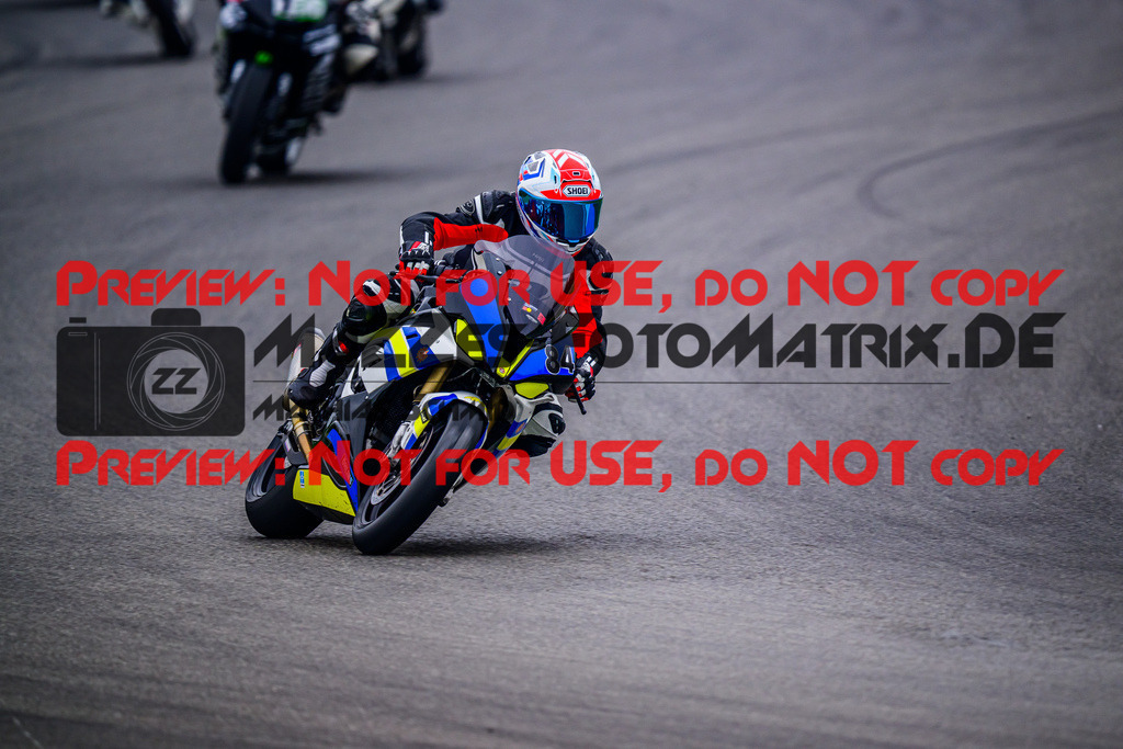 MaZZes_FotoMatrix_240614_6007705_1867 | ROT