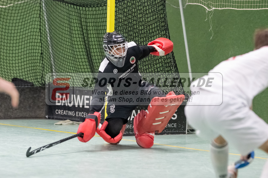SFE_20221218_0050 | 1. Bundesliga Hockey Herren Rot-Weiss Köln - Crefelder HTCa am 18.12.2022 in Köln (KTHC Stadion Rot-Weiss Köln Tennis and Hockey Club), Photo: Stephan Fehrmann 2022 (Sports-Gallery),Joshua Onyekwue Nnaji Torwart ( Crefelder HTC #29 )