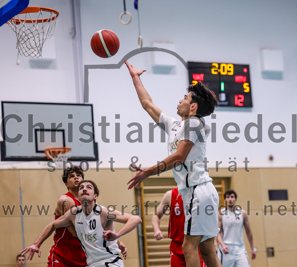 2025-12-06_058_TSV_Vaterstetten_gegen_MTV_1879_Muenchen | Vaterstetten, Deutschland, 06.12.2025:Basketball, 2. Regionalliga Süd 2025 / 2026, 9. Spieltag, TSV Vaterstetten gegen MTV 1879 München, Endergebnis: 58:83Foto: Christian Riedel / fotografie-riedel.net