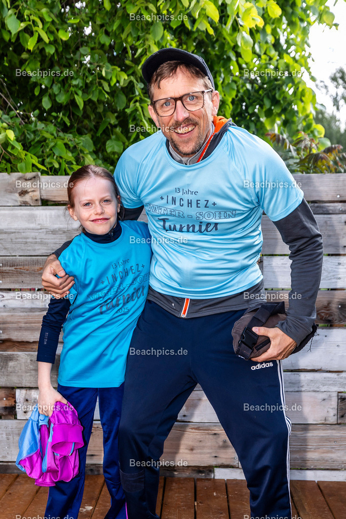 2025-200075987-Vater-Sohn-Turnier-Familienfotos | Pinar Atalay, Bundeskanzler Friedrich Merz 29.05.2025; Berlin Foto: Gerold Rebsch - www.beachpics.de