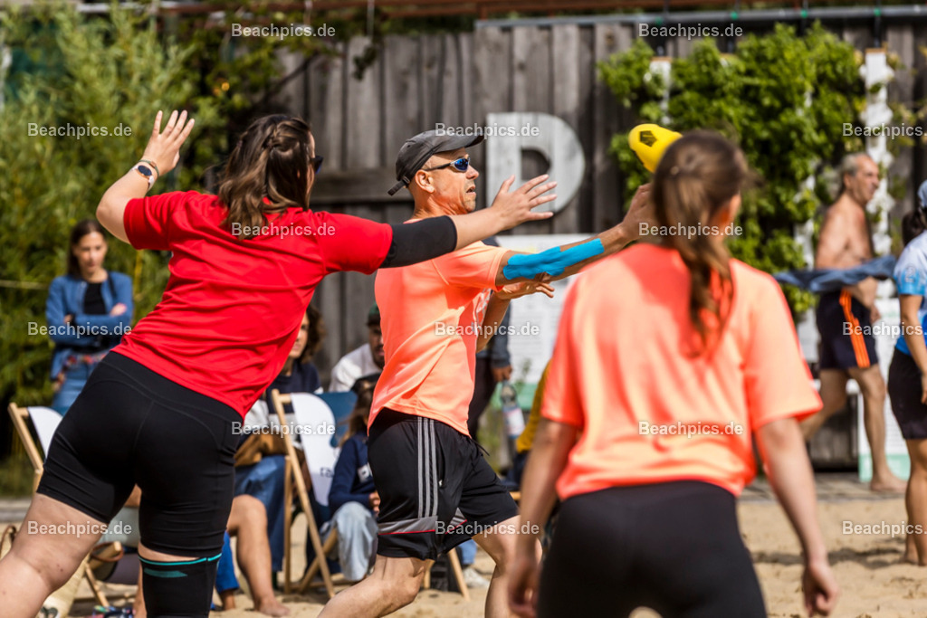 2025-200083393-Strandvölkerball-WM |  24.08.2025; Berlin Foto: Gerold Rebsch - www.beachpics.de