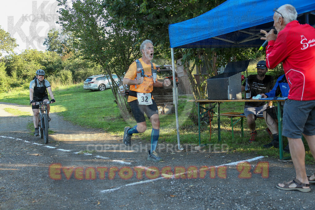 230826_1853_EX1_1895 | Sportfotografie im Rhein-Sieg Kreis, Köln, Bonn, NRW, Rheinland Pfalz, Hessen, etc. Unser Tätigkeitsfeld umfasst den Laufsport vom Volkslauf über den Marathon, Duathlon, Triathon bis zum Ultralauf wie Kölnpfad Ultra oder Schindertrail.