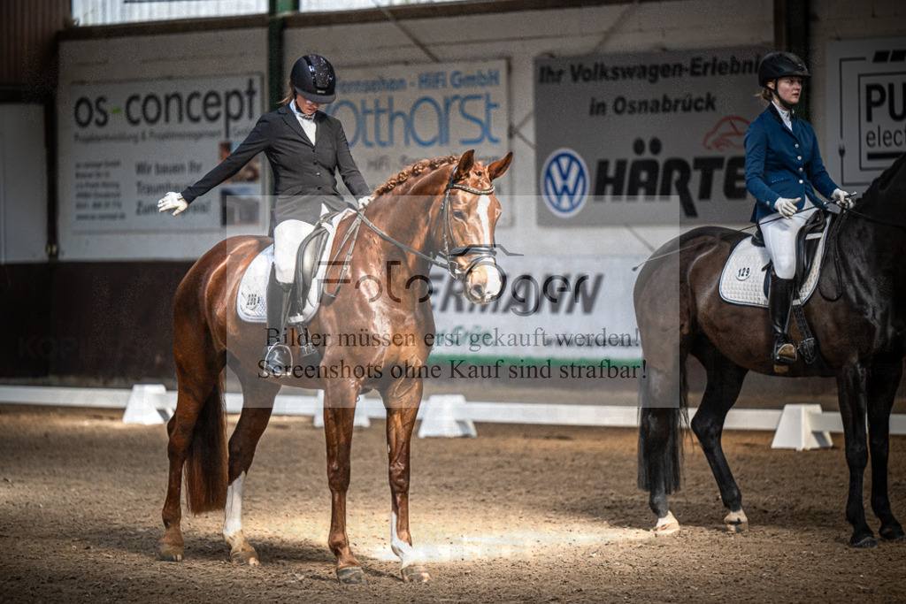 DOS_0326 | Entdecke hochwertige Reitturnierfotos von Foto Oger. Professionell, emotional und authentisch – jetzt Lieblingsmomente im Shop bestellen.Deutschlandweite Turnierfotografie. - Realisiert mit Pictrs.com