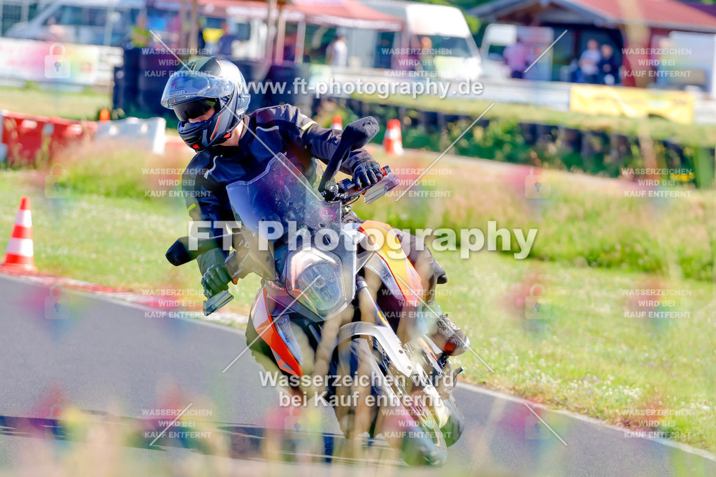 _MOT9005 | Hier findet Ihr Bilder von Touristenfahrten auf der Nürburgring Nordschleife oder von anderen Veranstaltungen die ich besucht habe. Viel Spass beim Durch Schauen 