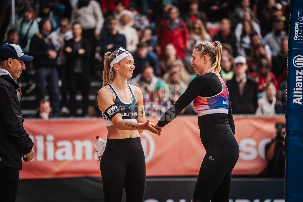 Beachvolleyball | Frauen | Allianz German Beach Tour 2025 | Tourstop Düsseldorf | 18.05.2025 | v.l. Sandra Ittlinger und Chenoa Christ schlagen ein