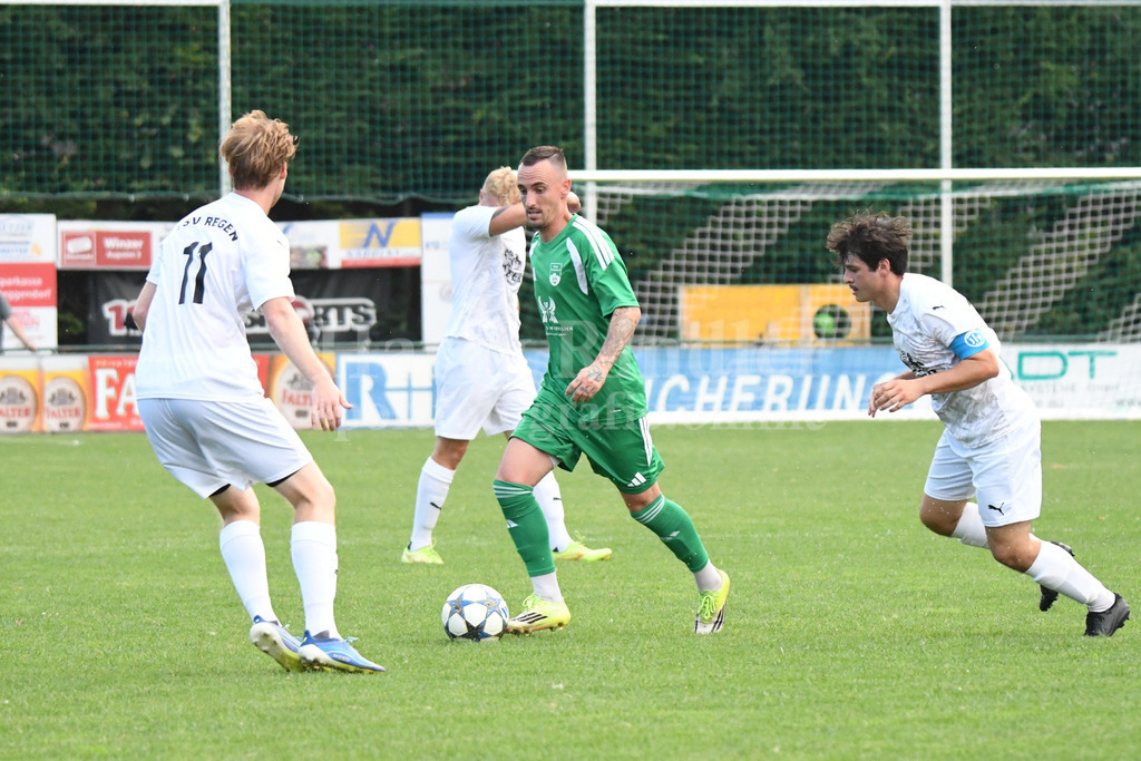 SpVgg Niederalteich : TSV Regen  | Philipp Peter (SpVgg Niederalteich #26) - Realisiert mit Pictrs.com