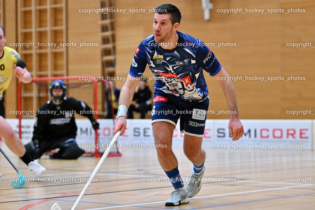 VSV Unihockey  vs. FBK Loka  | #6 Timo Schmid VSV Unihockey, VSV Unihockey  vs. FBK Loka , VSV Unihockey  vs. FBK Loka  am 25.01.2026 in Villach (Ballspielhalle St. Martin), Austria, (Photo by Bernd Stefan)