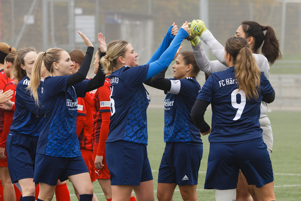 FCH-HÄR_251019_5331 | Fotopresso – Sportfotografie in Heidenheim & Umgebung. Professionelle Sportfotografie für unvergessliche Momente. Dynamische Action-Shots, emotionale Szenen & hochwertige Bilder. - Realisiert mit Pictrs.com