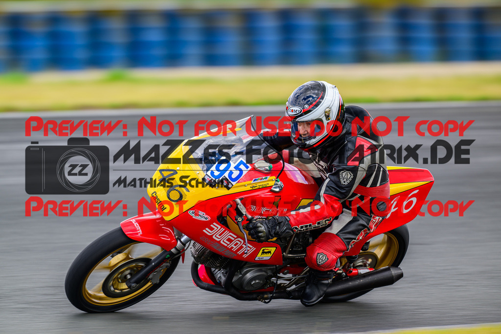 MaZZes_FotoMatrix_240724_6007705_9909 | BLAU