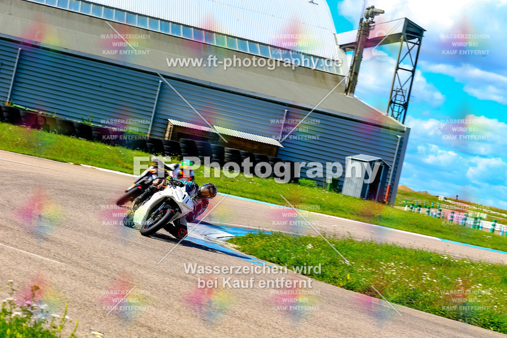 011-6173 | Hier findet Ihr Bilder von Touristenfahrten auf der Nürburgring Nordschleife oder von anderen Veranstaltungen die ich besucht habe. Viel Spass beim Durch Schauen 