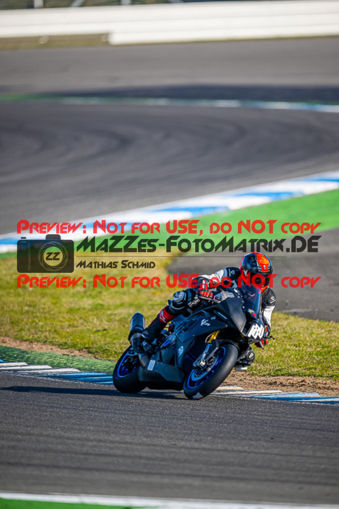 MaZZes_FotoMatrix_230410_0877 | ROT