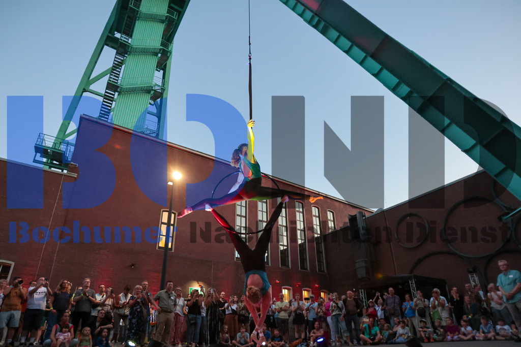 SES_BOCEXT20250626-51 | bond - Realisiert mit Pictrs.com