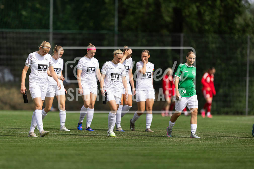 Fußball I Frauen I Testspiel I SpVg Aurich - DJK Arminia Ibbenbüren I 15311 | realhellocedii - Realisiert mit Pictrs.com