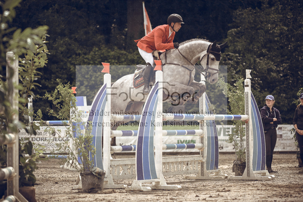 20240530-DOS_2361 | Entdecke hochwertige Reitturnierfotos von Foto Oger. Professionell, emotional und authentisch – jetzt Lieblingsmomente im Shop bestellen.Deutschlandweite Turnierfotografie. - Realisiert mit Pictrs.com