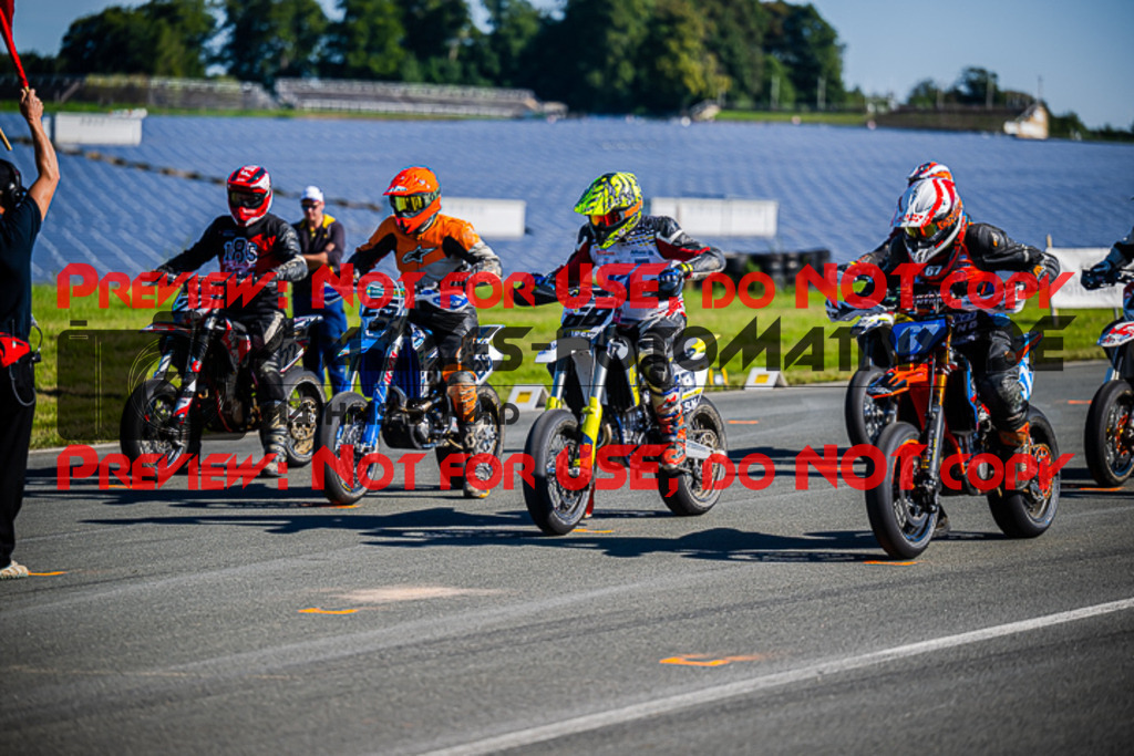 MaZZes_FotoMatrix_220904_3527 | UE40