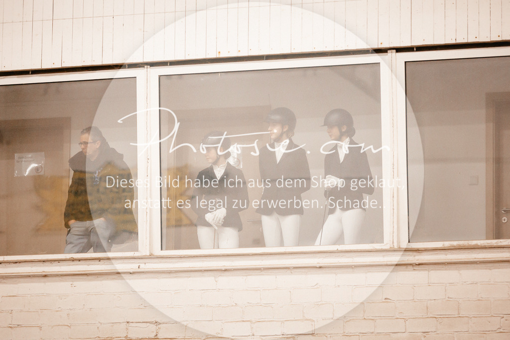 3I6A6366 | Stimmungsvolle Portraits und Reitsportfotografie im Ruhrgebiet und im Münsterland.

Pferdefotografie, Hundefotografie, Tierfotografie, Reportagen, Portraits von Tier und Mensch, Turnierfotografie in Bochum, Recklinghausen, Marl, Haltern am See, Dülmen.. - Realisiert mit Pictrs.com