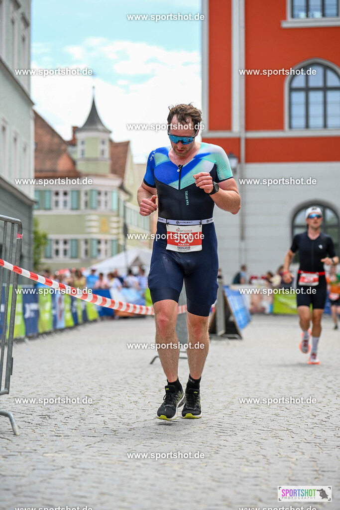 SZI_8411 | Stadttriathlon Erding 2025. #yourpictrs #sportshot_your_pictrs @Sportshotphotography #stadttriathlonerding Copyright: www.sportshot.de