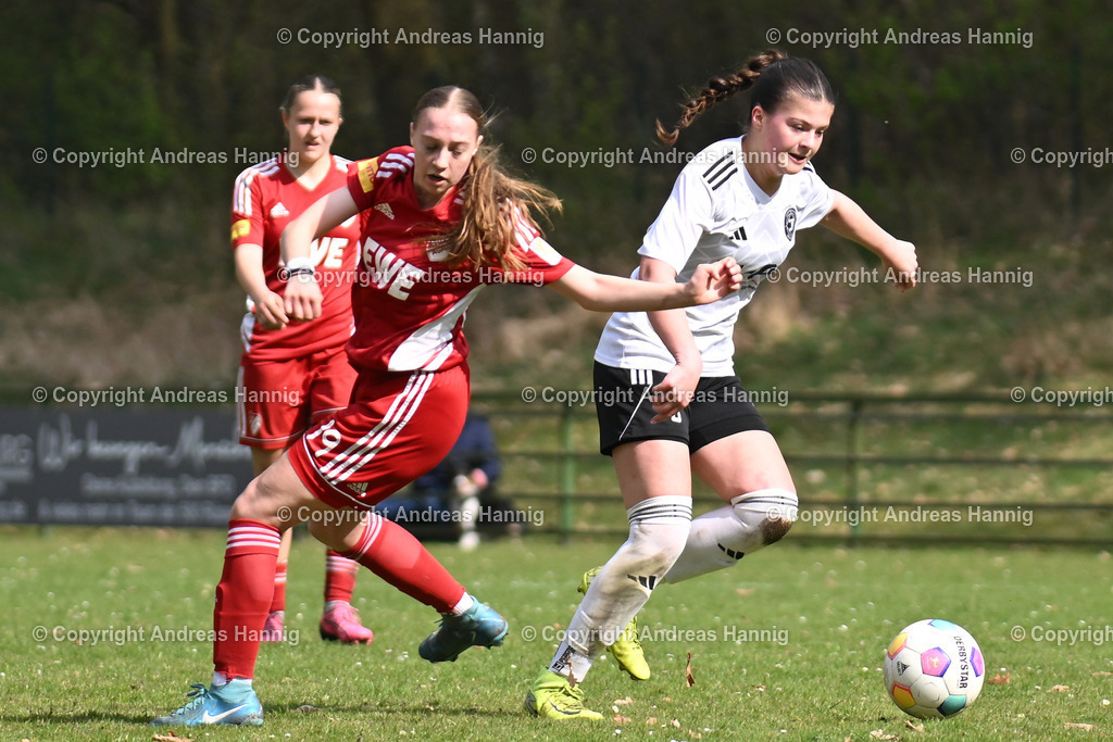 Fußball I Frauen I Saison 2024-25 I Oberliga I FC Jesteburg-Bendestorf - SpVg Aurich Frauen I 13.4.2025 | a-hannig - Realisiert mit Pictrs.com