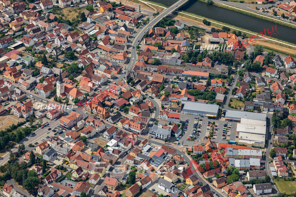 aktuelles Luftbild von  Hirschaid - Luftaufnahme wurde 2019 von https://frankenair.de mittels Flugzeug (keine Drohne) erstellt.