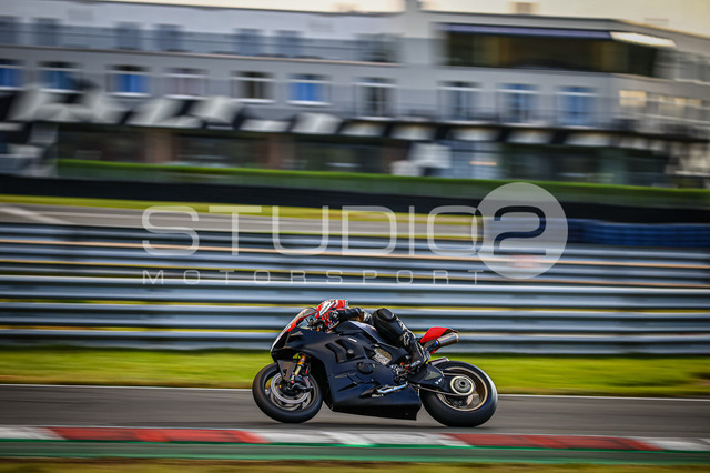 0059-240924_MO-009_59 | Deine Full-Service-Agentur für ✔️Videoproduktionen und ✔️Motorsportfotografie Jetzt Angebot anfragen!