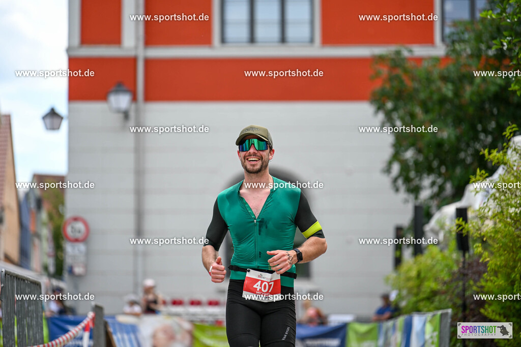 SZI_8439 | Stadttriathlon Erding 2025. #yourpictrs #sportshot_your_pictrs @Sportshotphotography #stadttriathlonerding Copyright: www.sportshot.de