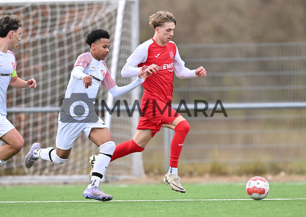 Fussball I Herren I Saison 2025-2026 I Bundesliga I 6. Spieltag I Eintracht Frankfurt - FC Bayern München  | MWMARA - Realisiert mit Pictrs.com