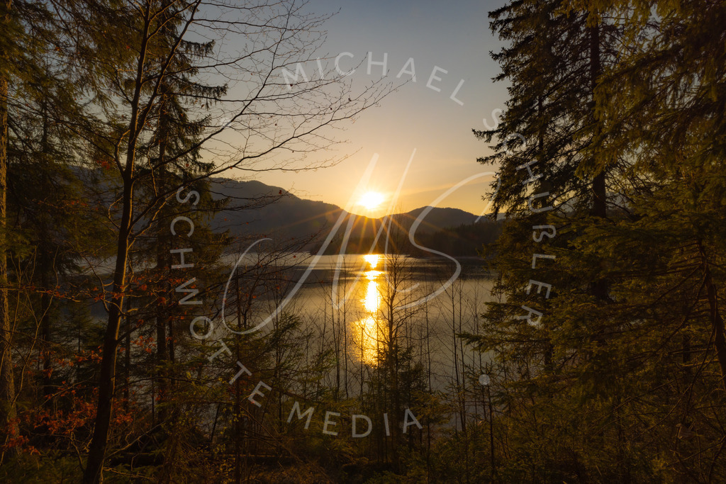 2022-04-21 Eibsee Sonnenuntergang - 003 | Eibsee im Sonnenuntergang - Realisiert mit Pictrs.com