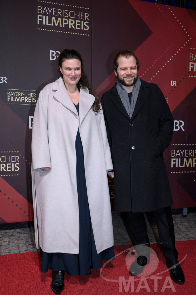 _DWI5008 | Mascha Schilinski und Fabian Gamper bei der Verleihung des 47. Bayerischen Filmpreises 2026  im Prinzregententheater. München, 23.01.2026 - Realisiert mit Pictrs.com