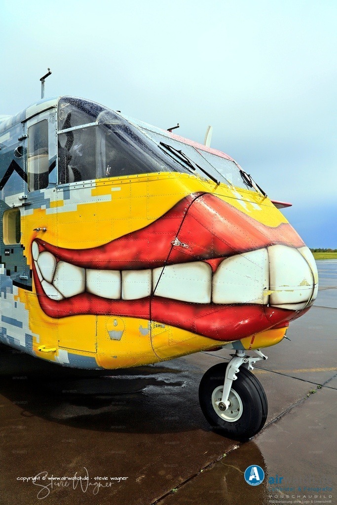 Flying Shoebox - Short S.C.7 Skyvan auf dem Flugplatz Husum-Schwesing | Die meisten zivilen Skyvans wurden als Frachttransporter eingesetzt, dank der großen Heckklappe, die das Be- und Entladen sperriger Güter ermöglicht.