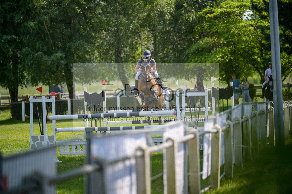 Reitturnier Voxtrup | Entdecke hochwertige Reitturnierfotos von Foto Oger. Professionell, emotional und authentisch – jetzt Lieblingsmomente im Shop bestellen.Deutschlandweite Turnierfotografie. - Realisiert mit Pictrs.com