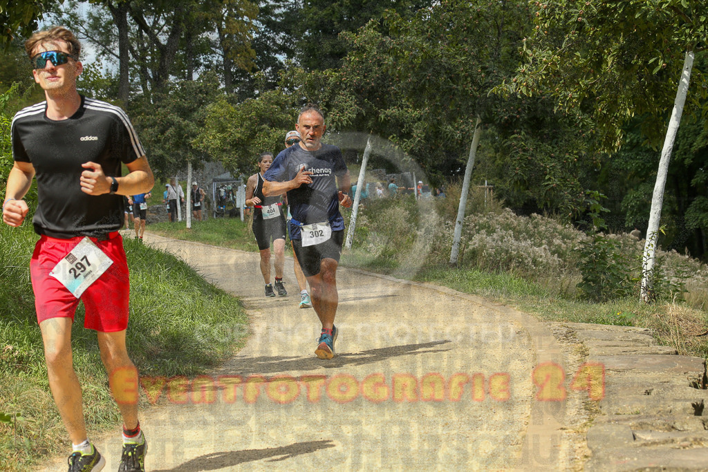250824_1342_EX1_3305 | Sportfotografie im Rhein-Sieg Kreis, Köln, Bonn, NRW, Rheinland Pfalz, Hessen, etc. Unser Tätigkeitsfeld umfasst den Laufsport vom Volkslauf über den Marathon, Duathlon, Triathon bis zum Ultralauf wie Kölnpfad Ultra oder Schindertrail.