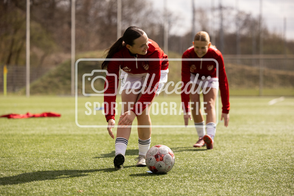 Fußball I Frauen I Saison 2025-2026 I Regionalliga Nord I 16. Spieltag I Hannover 96 - SpVg Aurich-10 | realhellocedii - Realisiert mit Pictrs.com