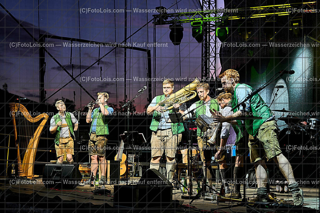 ALP8257_NASCHENWENG_Hollenstein_Vorband SCHNOPSIDEE | (C)FotoLois.com, Alois Spandl, Vorband SCHOPSIDEE zu Melissa NASCHENWENG auf BERGBAUERNTOUR beim KÖNIGSBERG OPEN AIR in Hollenstein, Sa 2. September 2023.