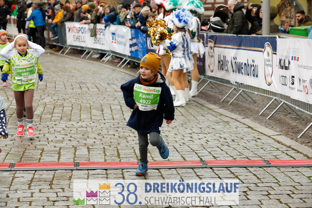 400m AOK Junior Cup | 3 Koenigslauf 2024 400m AOK Junior Cup - Realisiert mit Pictrs.com
