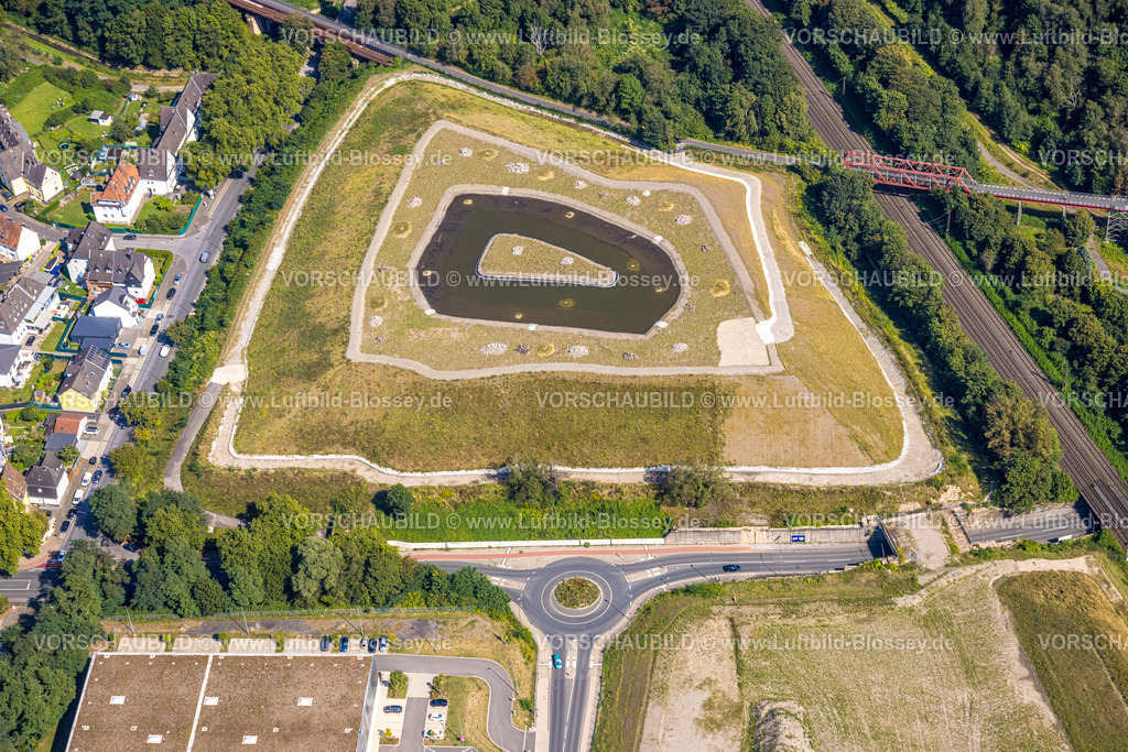 Gelsenkirchen240809612GE-Sued | Luftbild, Teich an der Ostpreußenstraße am Industriepark Schalker Verein, Europastraße, Bulmke-Hüllen, Gelsenkirchen, Ruhrgebiet, Nordrhein-Westfalen, Deutschland