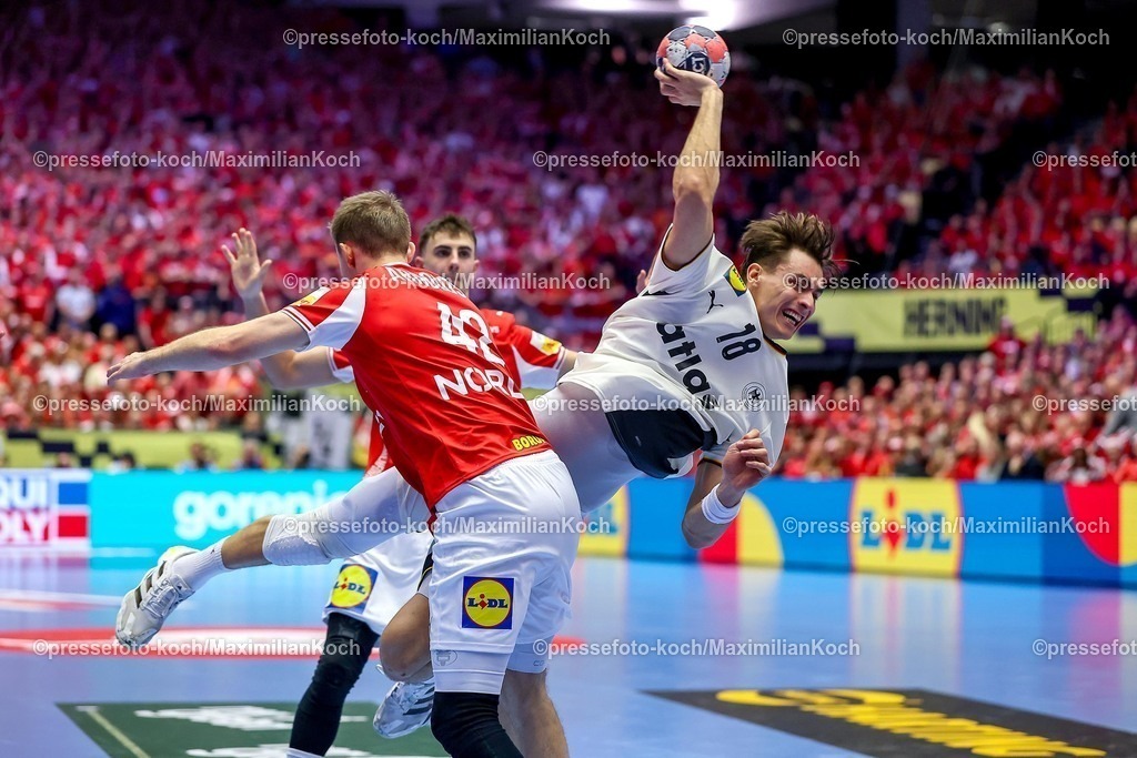 EHF01022602087 | 01.02.2026, Handball, Men's EHF EURO 2026, Deutschland - Dänemark, Jyske Bank Boxen in Herning, Final:  Julian Köster (Germany #18) wirft den Ball auf das Tor gegen  Thomas Sommer Arnoldsen (Denmark #42)