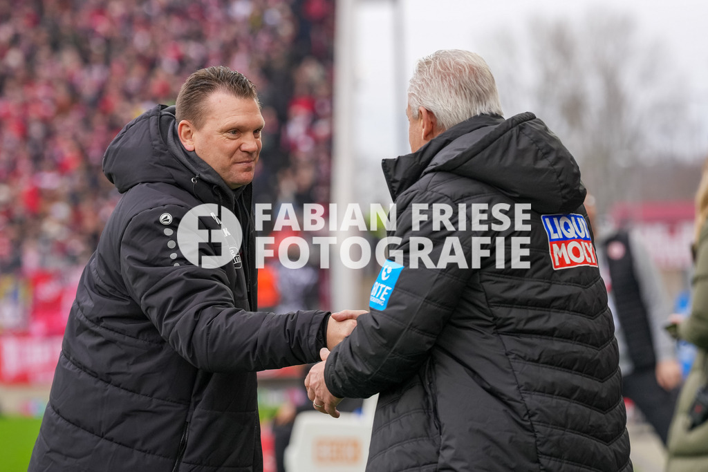 GER Rot-Weiss Essen vs. SSV Ulm, Fussball, 3. Liga, Spieltag 19, Saison 2025/2026, 20.12.2025 | GER Rot-Weiss Essen vs. SSV Ulm, Fussball, 3. Liga, Spieltag 19, Saison 2025/2026, 20.12.2025Foto: Fabian Friese - Realisiert mit Pictrs.com