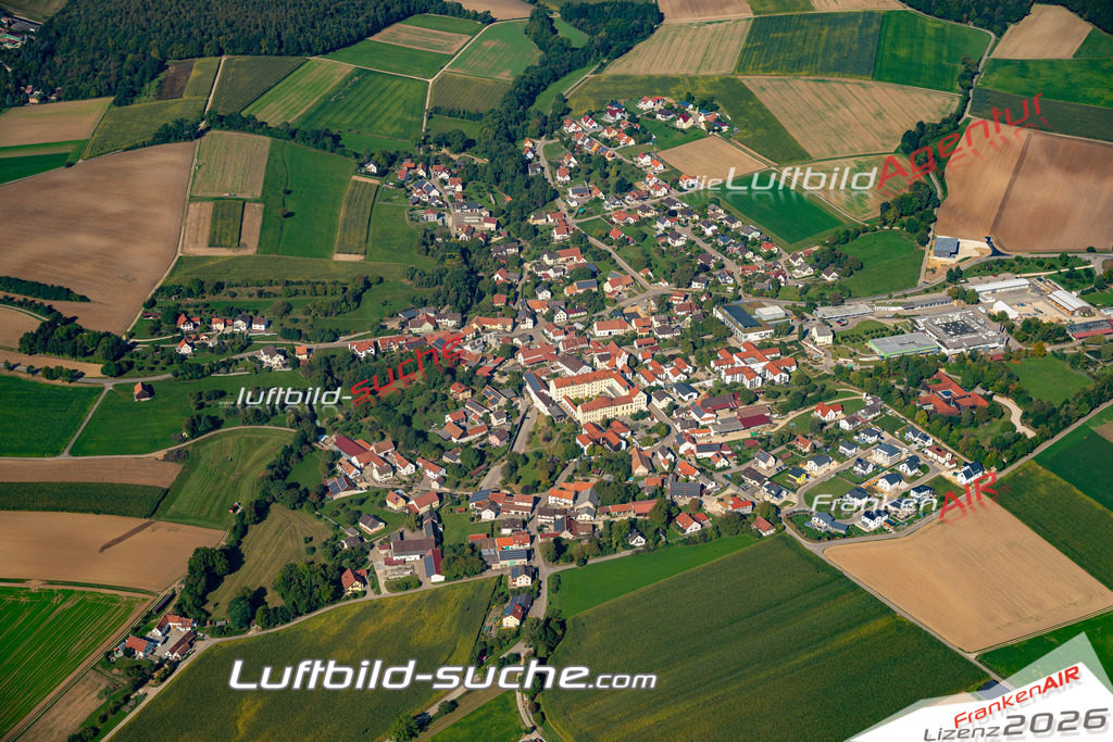 Aktuelles Luftbild von Schweinspoint Marxheim Kauf mit Lizenz / Bildrechten möglich- Die Luftaufnahme wurde 2021 mittels UL-Flugzeug erstellt ( keine Drohne ) - hochauflösende Kamera-Systeme von  Canon -Beste Qualität - Für grossformatige Ausdrucke geeignet. Die Geschenkidee !