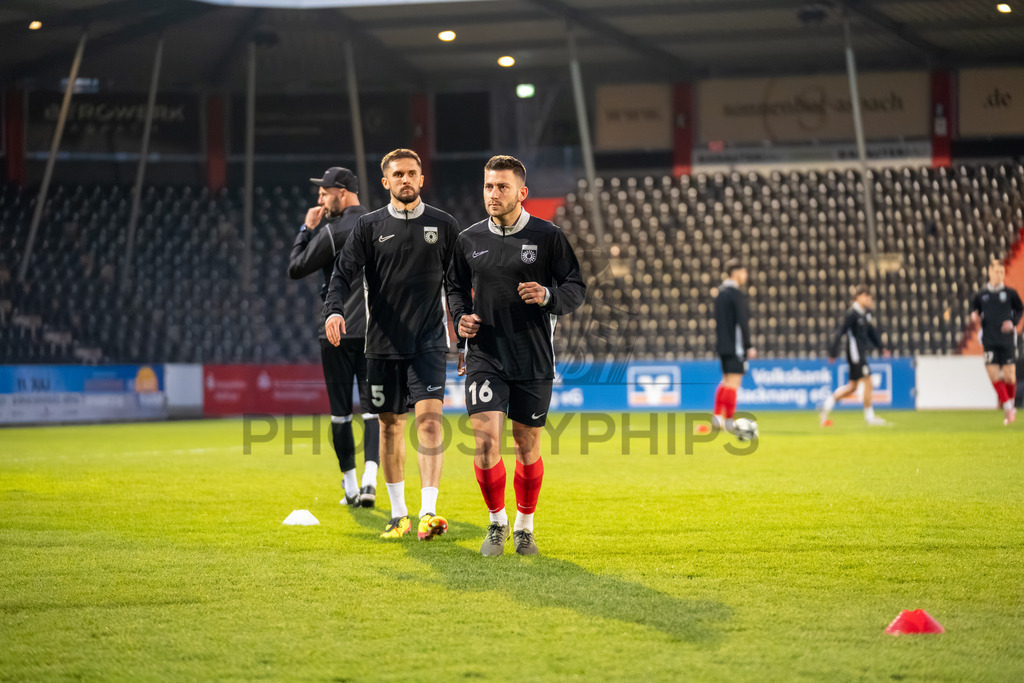 SG Sonnenhof Grossaspach vs. TSV Steinbach Haiger, Fussball, Regionalliga Suedwest, 25. Spieltag, 20.03.2026 | Volkan Celiktas (SG Sonnenhof Großaspach, #05) und Marius Kunde (SG Sonnenhof Großaspach, #16),SG Sonnenhof Grossaspach vs. TSV Steinbach Haiger, Fussball, Regionalliga Suedwest, 25. Spieltag, 20.03.2026Foto: photosbyphips/Philip Ziegler