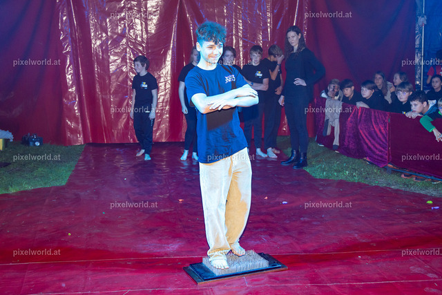 Zirkusvorstellung der MS Feldkirchen Digital | Bildershop von pixelworld.at - Realisiert mit Pictrs.com
