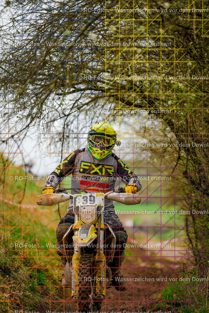 4 Lauf Mernes-846 | Sportfotografie von RO-Fotos: Motorsport, Motocross, Enduro, Laufveranstaltungen und Triathlon. Professionelle Fotos von Sportlern und Events. - Realisiert mit Pictrs.com