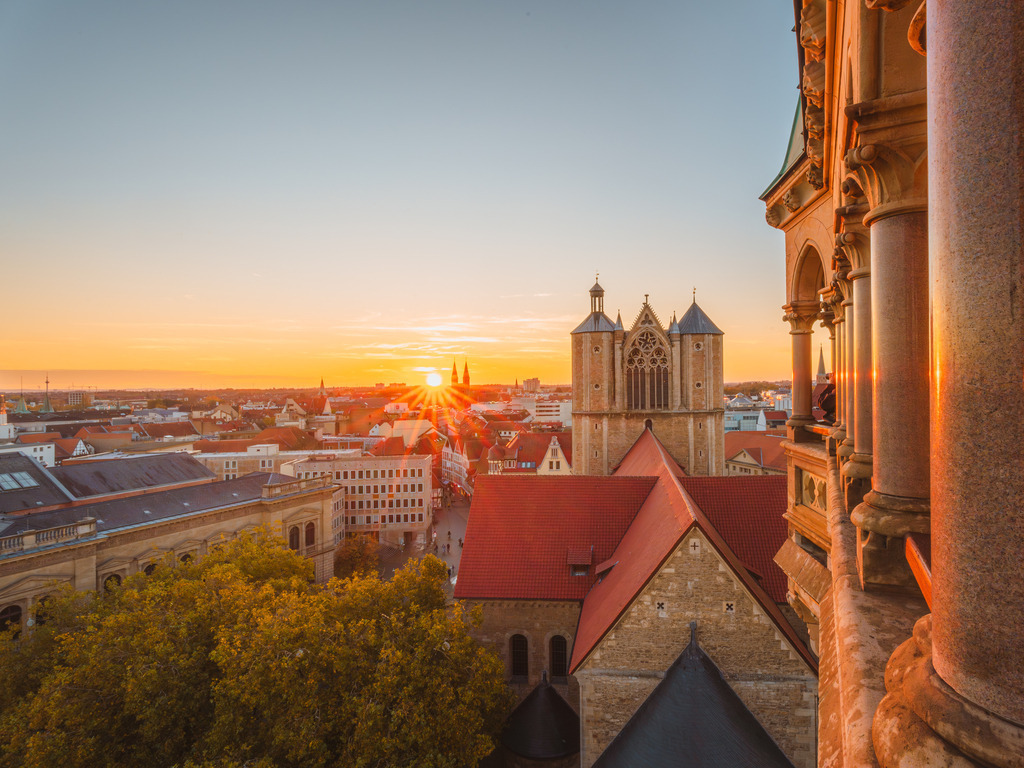 Dom St. Blasii | Entdecke exklusive Fotokunst aus Braunschweig: Bildband, Leinwände, Postkarten, Kalender, digitale Downloads & Bildlizenzen. Jetzt im offiziellen Beautiful Braunschweig Shop! - Realisiert mit Pictrs.com