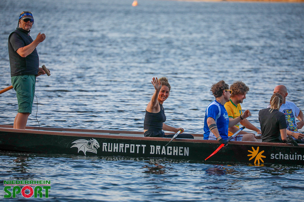Drachenboot-Training_Wedau110625_030 | Bildergalerie von Sport-Ereignissen aber auch von weiteren spannenden Dingen - nicht nur vom Niederrhein. In Anlehnung an den bekannten Spruch von Hanns Dieter Hüsch heißt das Motto: "Niederrhein ist überall".  - Realisiert mit Pictrs.com
