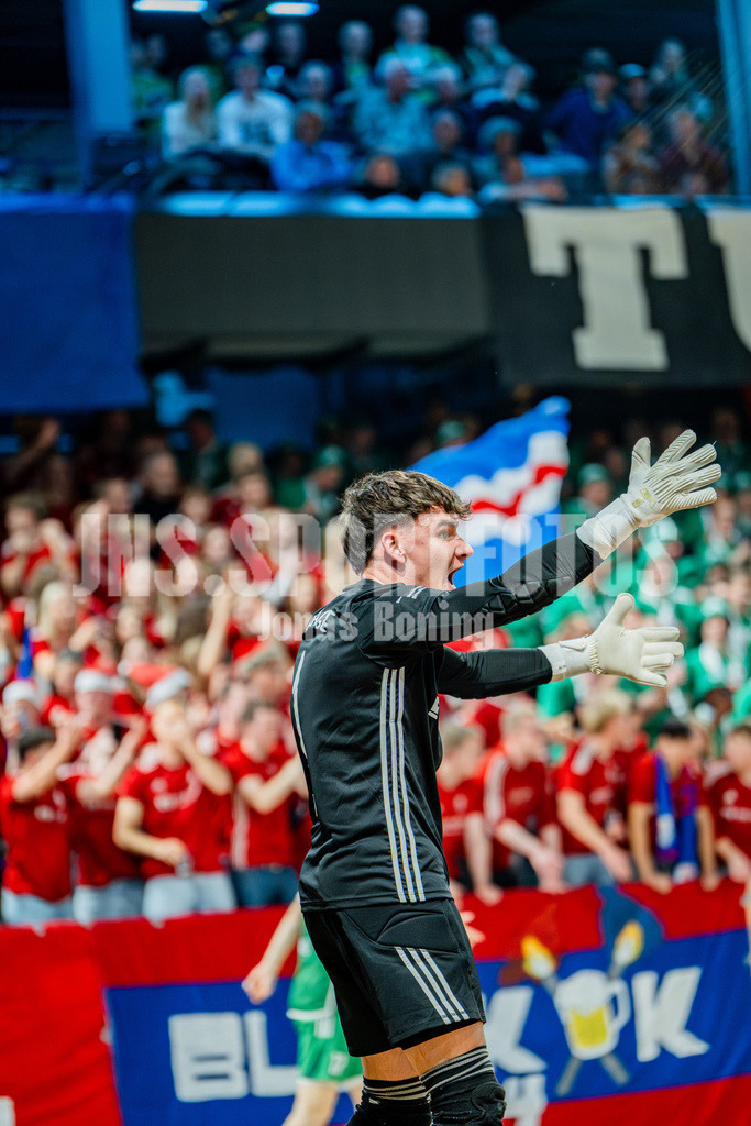 39. OM-Supercup-35 | jns.sportfotos - Realisiert mit Pictrs.com