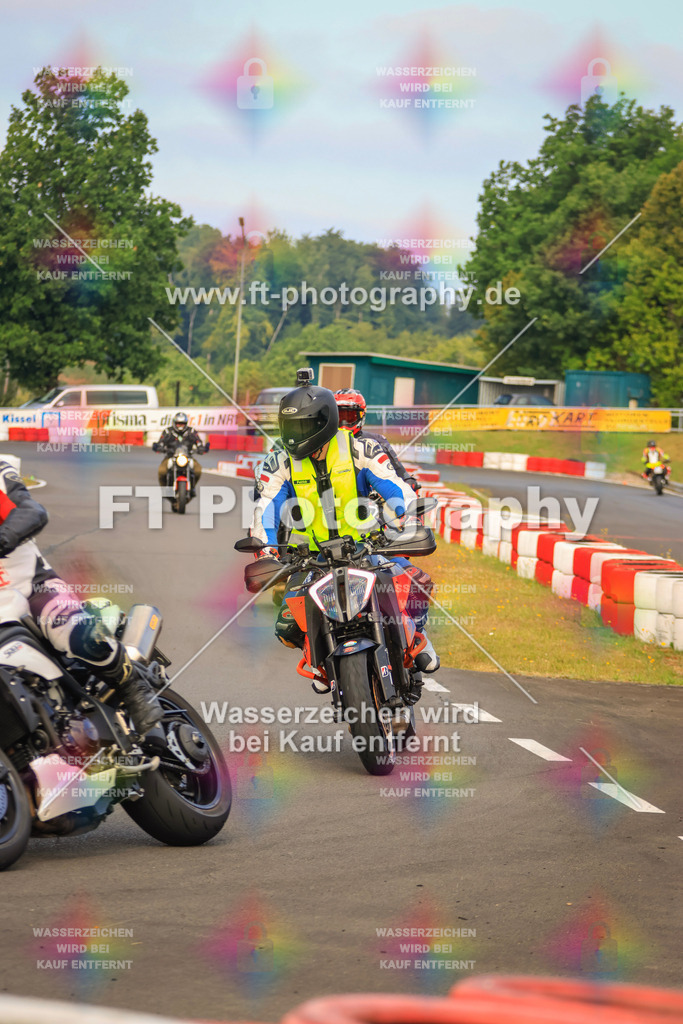 _DSK2149 | Hier findet Ihr Bilder von Touristenfahrten auf der Nürburgring Nordschleife oder von anderen Veranstaltungen die ich besucht habe. Viel Spass beim Durch Schauen 