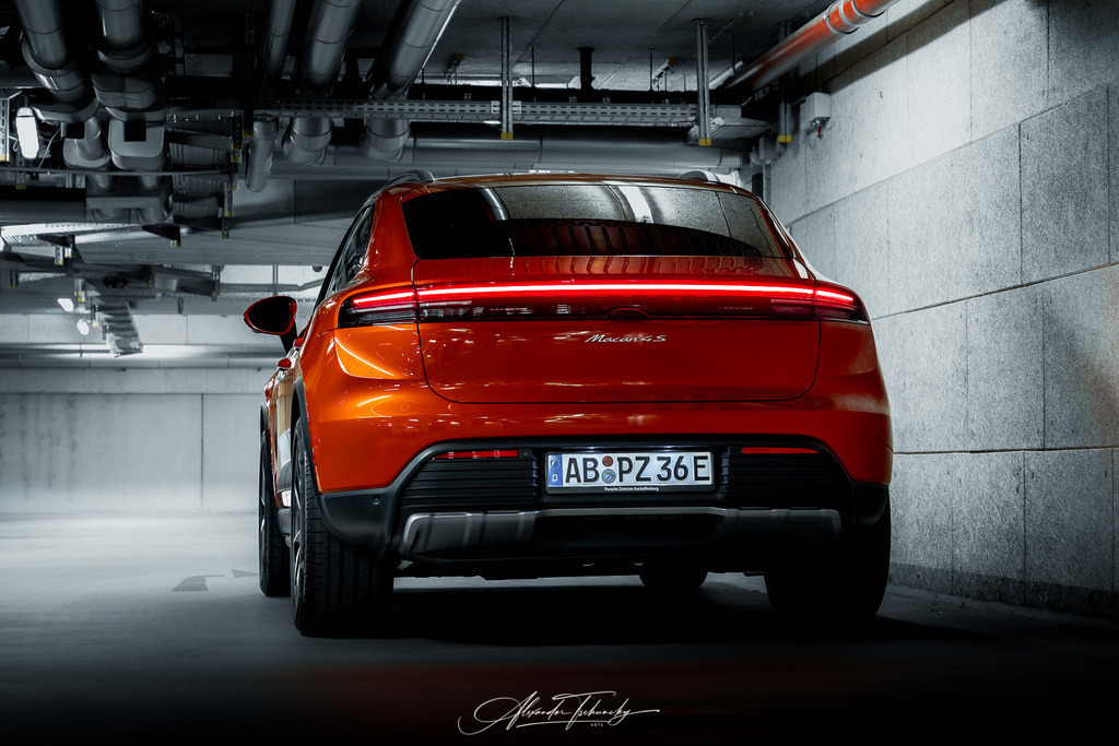 R6AT6780 _Alexander Tschuncky | Entdecken Sie die faszinierende Welt von Alexander Tschuncky Arts: Kreative Fotografie, atemberaubende Automobilkunst und hochwertiger Bilderdruck. Lassen Sie sich inspirieren! - Realisiert mit Pictrs.com